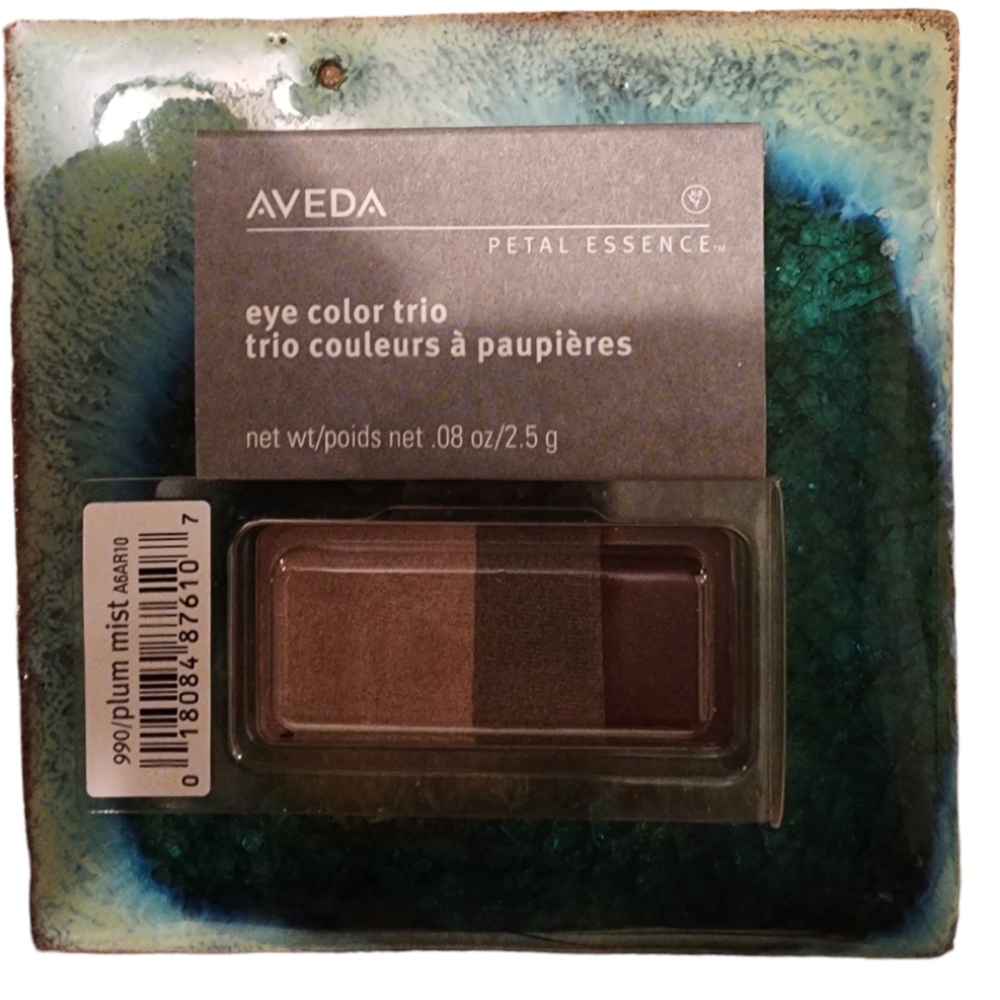 Aveda Plum Mist 990 Petal Essence Eye Color Trio New Rare Discontinued